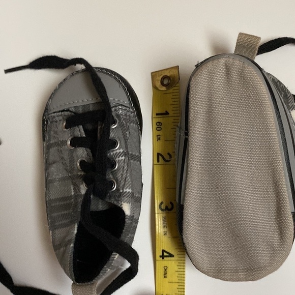 Boys, newborn, gray and black shoes with ties brand is vitamin baby - Picture 5 of 5